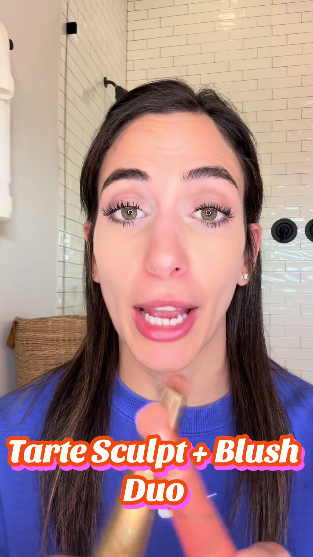 Greates makeup hack! Contouring that takes seconds!! 💁🏻‍♀️✨