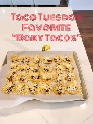 Why are miniature everything so much more exciting?! Easiest dinner that even my 4 year old is obsessed with! 🌮 👩‍🍳 💋    🌮