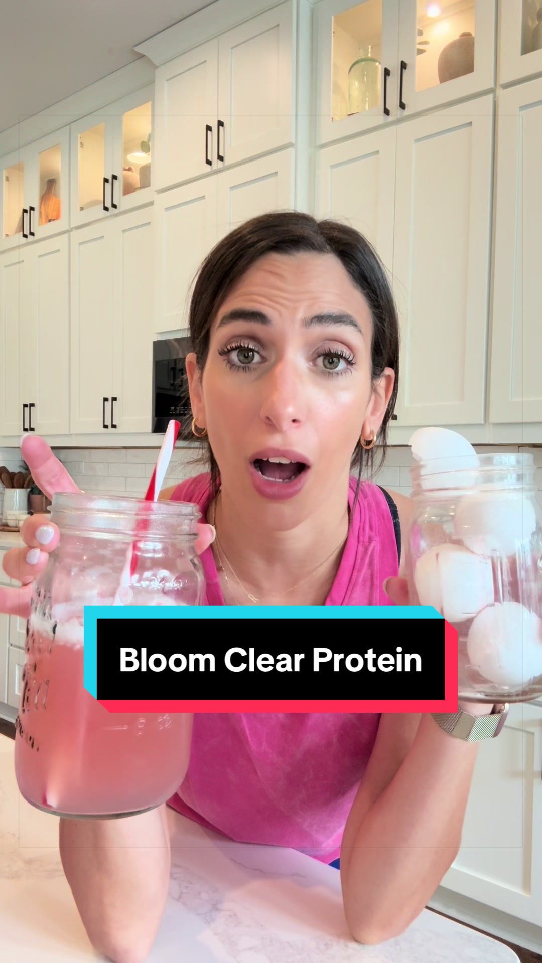 Hitting those protein goals in the most refreshing was possible ✨ 😋  💪