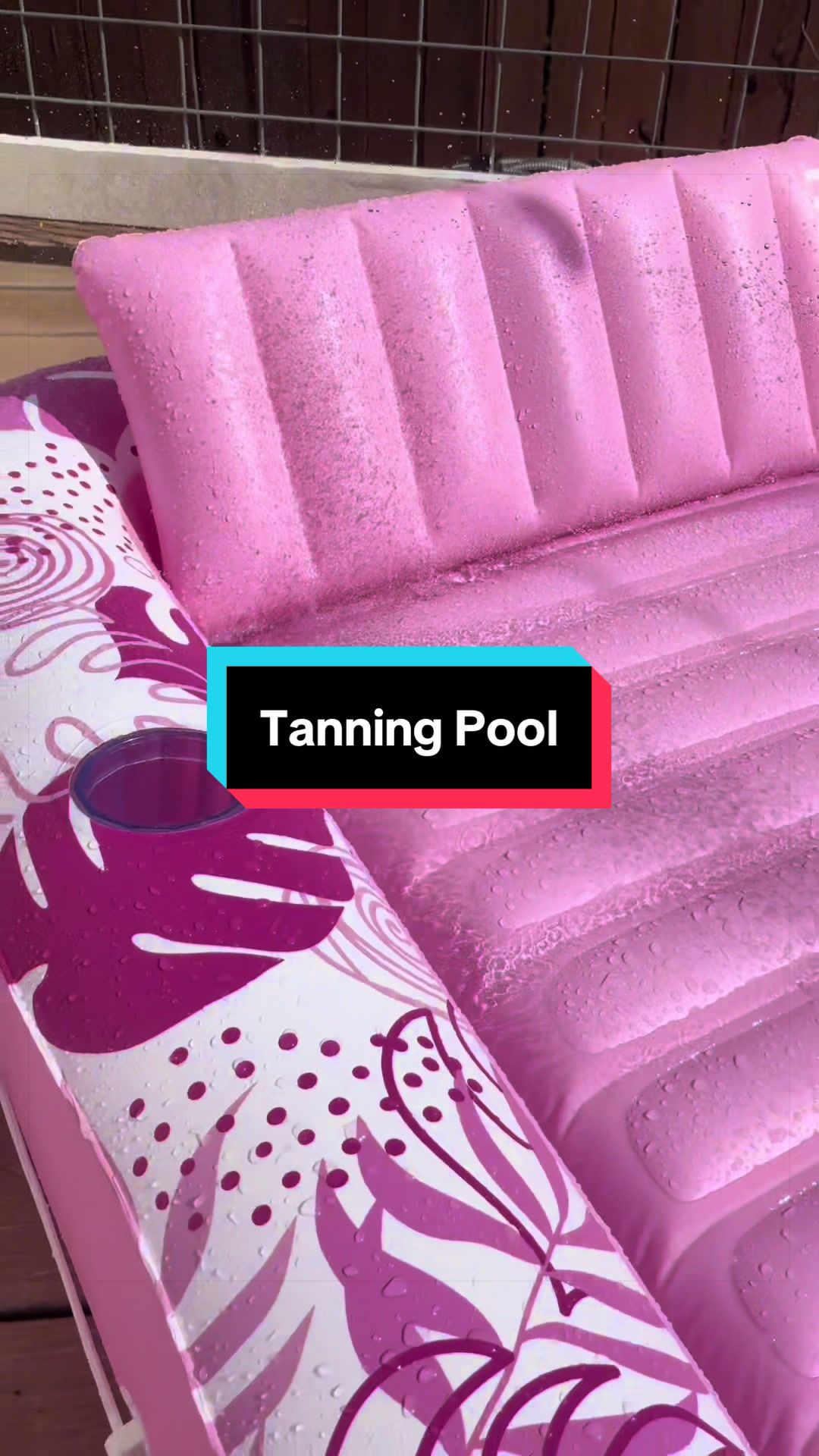 Turn your backyard into a mini vacation ☀️💦 The SLOOSH inflatable tanning pool i
