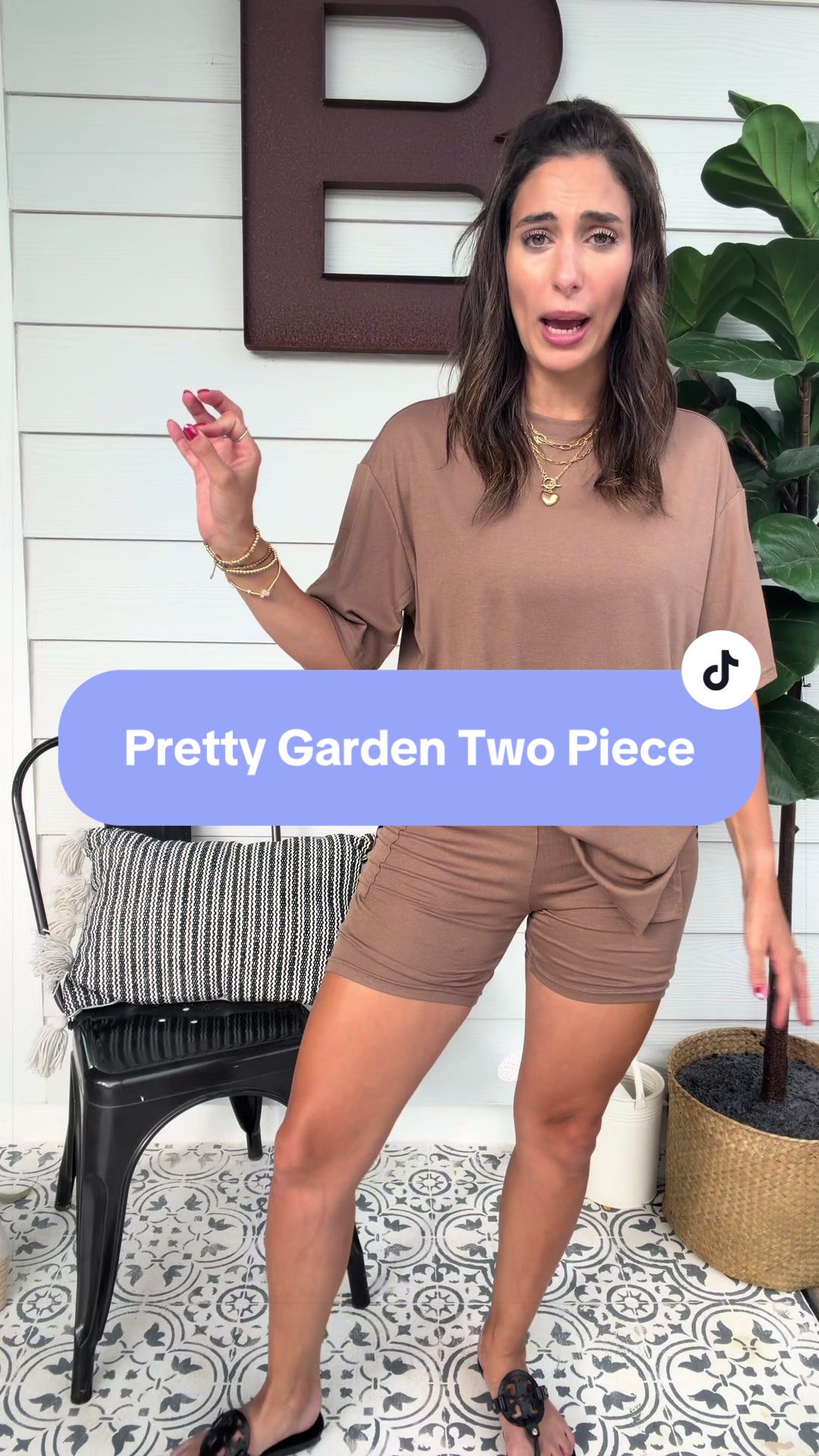 This PrettyGarden two-piece set is giving effortless mom style and I’m obsessed. 🤎✨ Soft, comfortable, lightweight, and perfect for school drop-offs, errands, travel days, sports practice, coffee runs, and everyday summer outfits. The best part? It looks put together while feeling like pajamas.