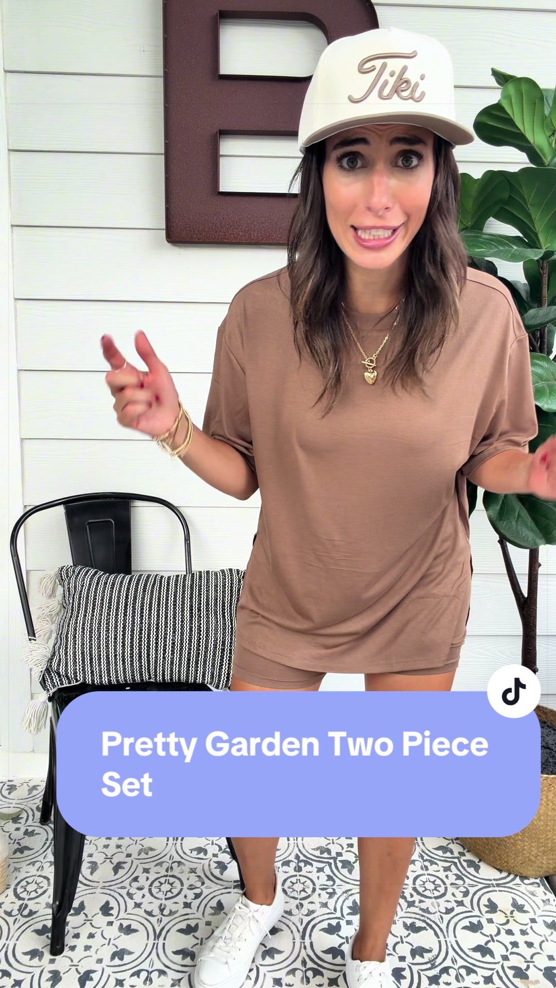 🌿 The set everyone keeps asking about ✨ If you’re looking for that effortless outfit that makes getting dressed easy, this is it. The Pretty Garden Set is the perfect blend of comfort and style, giving you a put-together look with minimal effort. Whether you’re running errands, grabbing coffee, heading to brunch, traveling, or simply enjoying a relaxing day, this set was made to move with you while keeping you comfortable all day long. The relaxed fit, easy silhouette, and versatile styling make it a staple you’ll reach for again and again. Dress it up with your favorite accessories or keep it casual with sneakers and a hat for an everyday look you’ll love. Simple, flattering, and endlessly wearable-this is the kind of outfit that quickly becomes a favorite in your closet. ✨