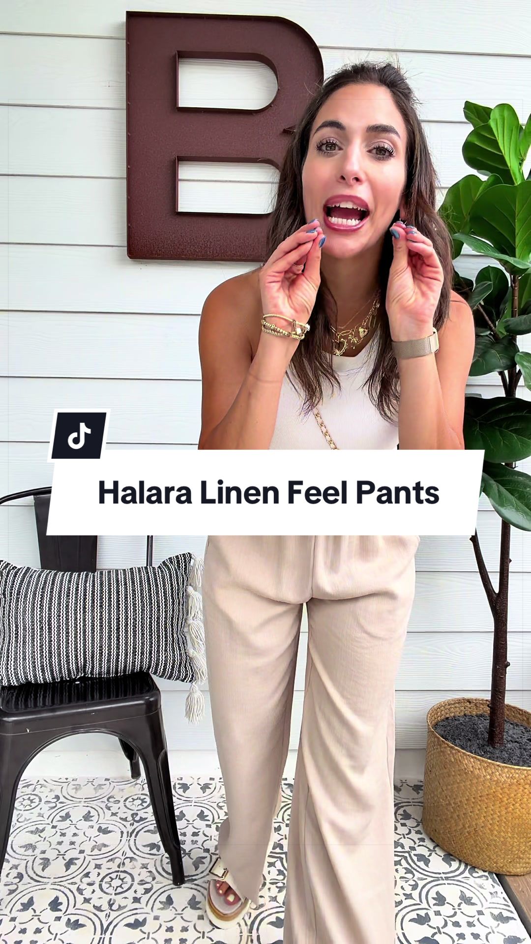 Stay cool and comfortable in Halara Linen Feel Pants. These lightweight, breathable wide-leg trousers feature a flattering high-waisted fit and effortless drape, making them perfect for work, travel, vacations, beach days, and everyday casual wear. Pair with tanks, tees, or blouses for an easy summer outfit. Halara linen feel pants, Halara linen pants, linen feel trousers, women’s wide leg pants, high waisted linen pants, summer pants for women, lightweight trousers, breathable pants, casual vacation pants, beach pants, flowy pants, office casual pants, relaxed fit trousers, minimalist fashion, resort wear, travel pants, neutral wardrobe, capsule wardrobe, elastic waist linen pants, comfy wide leg pants