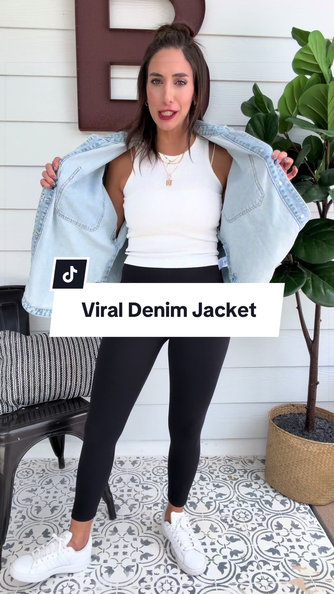 The perfect denim jacket that will be your go to!
